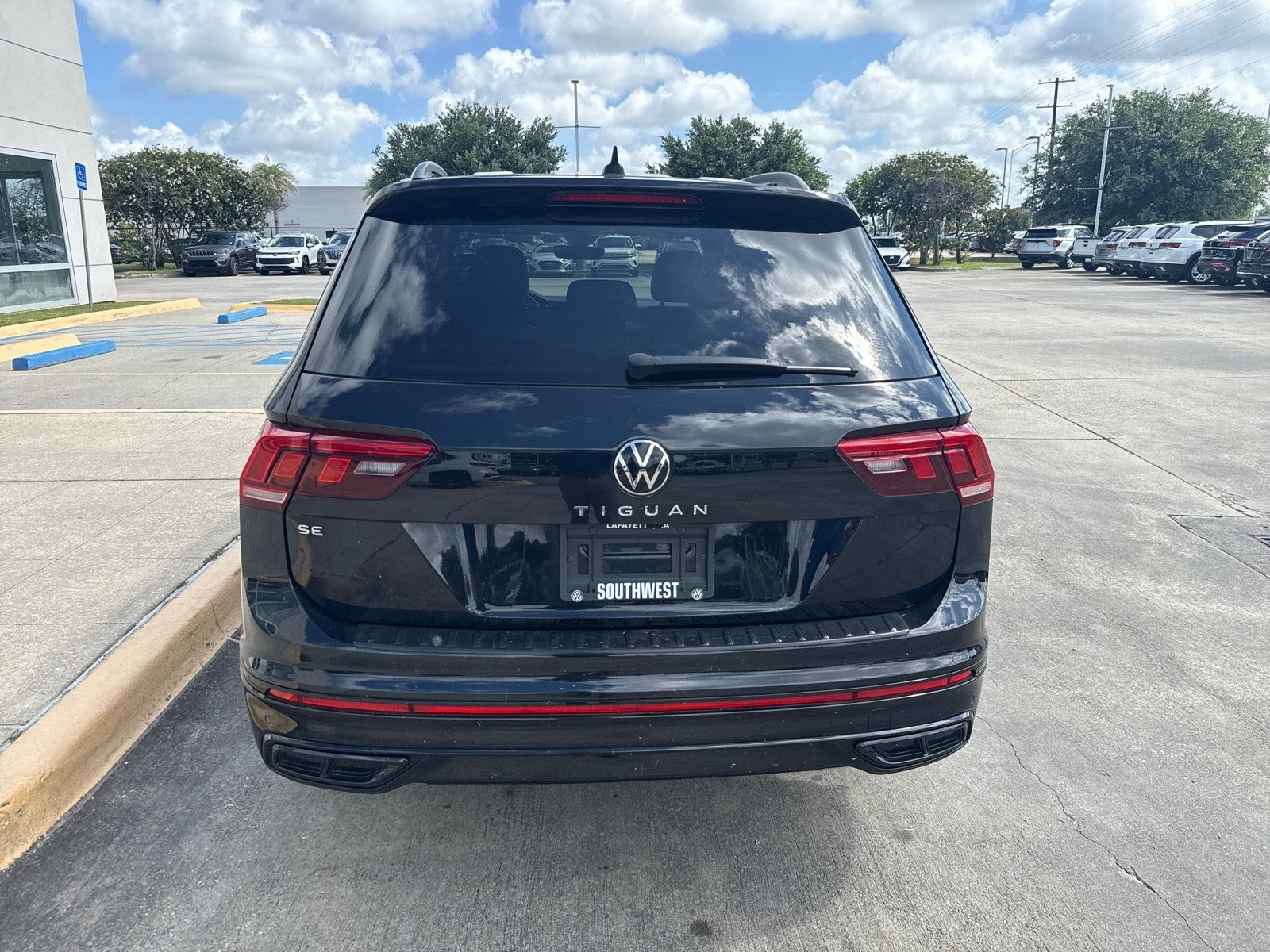 2024 Volkswagen Tiguan 2.0T SE R-Line Black FWD