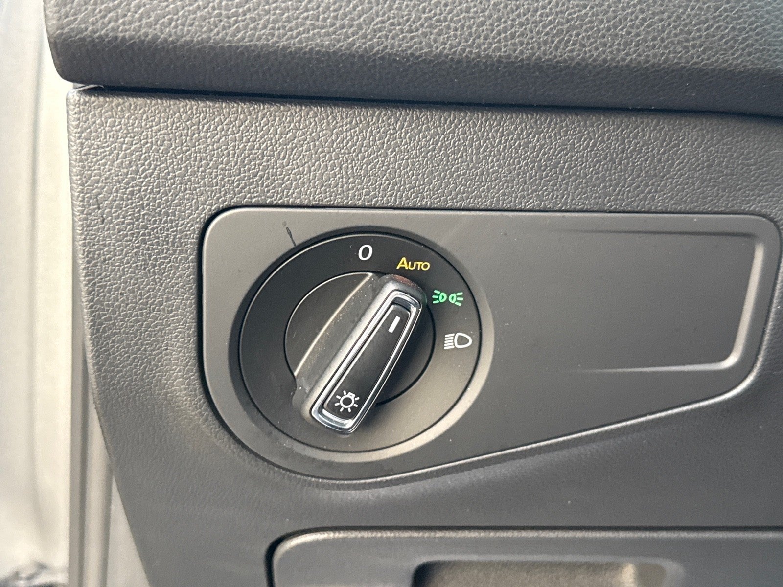 2022 Volkswagen Tiguan 2.0T SE R-Line Black FWD