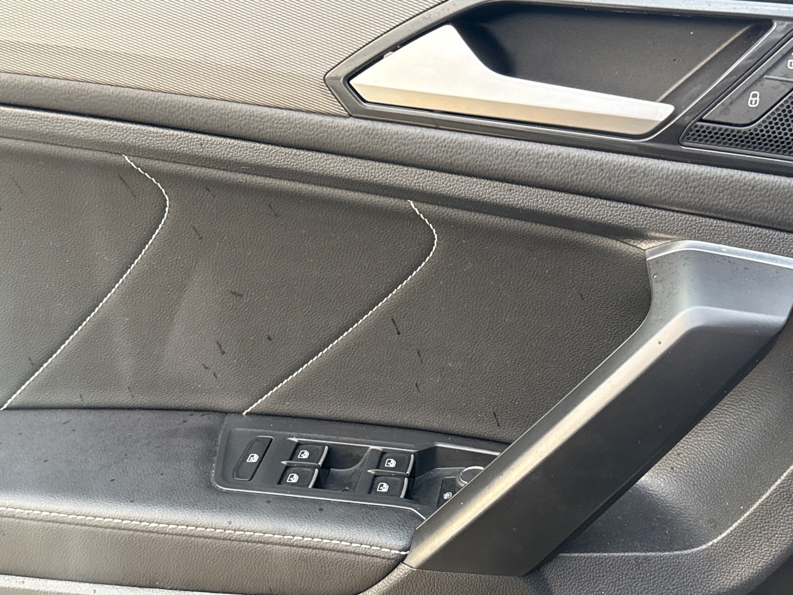 2022 Volkswagen Tiguan 2.0T SE R-Line Black FWD