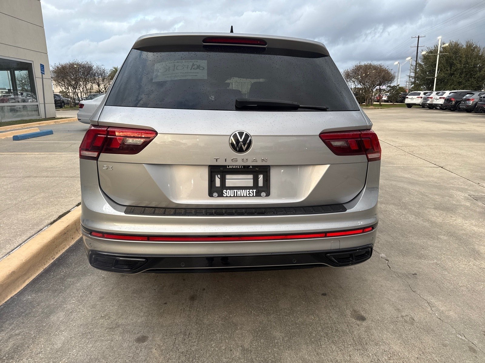2022 Volkswagen Tiguan 2.0T SE R-Line Black FWD