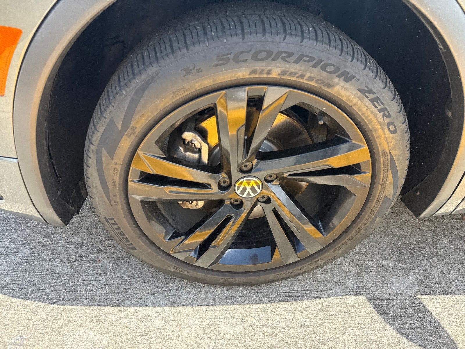 2024 Volkswagen Tiguan 2.0T SE R-Line Black FWD