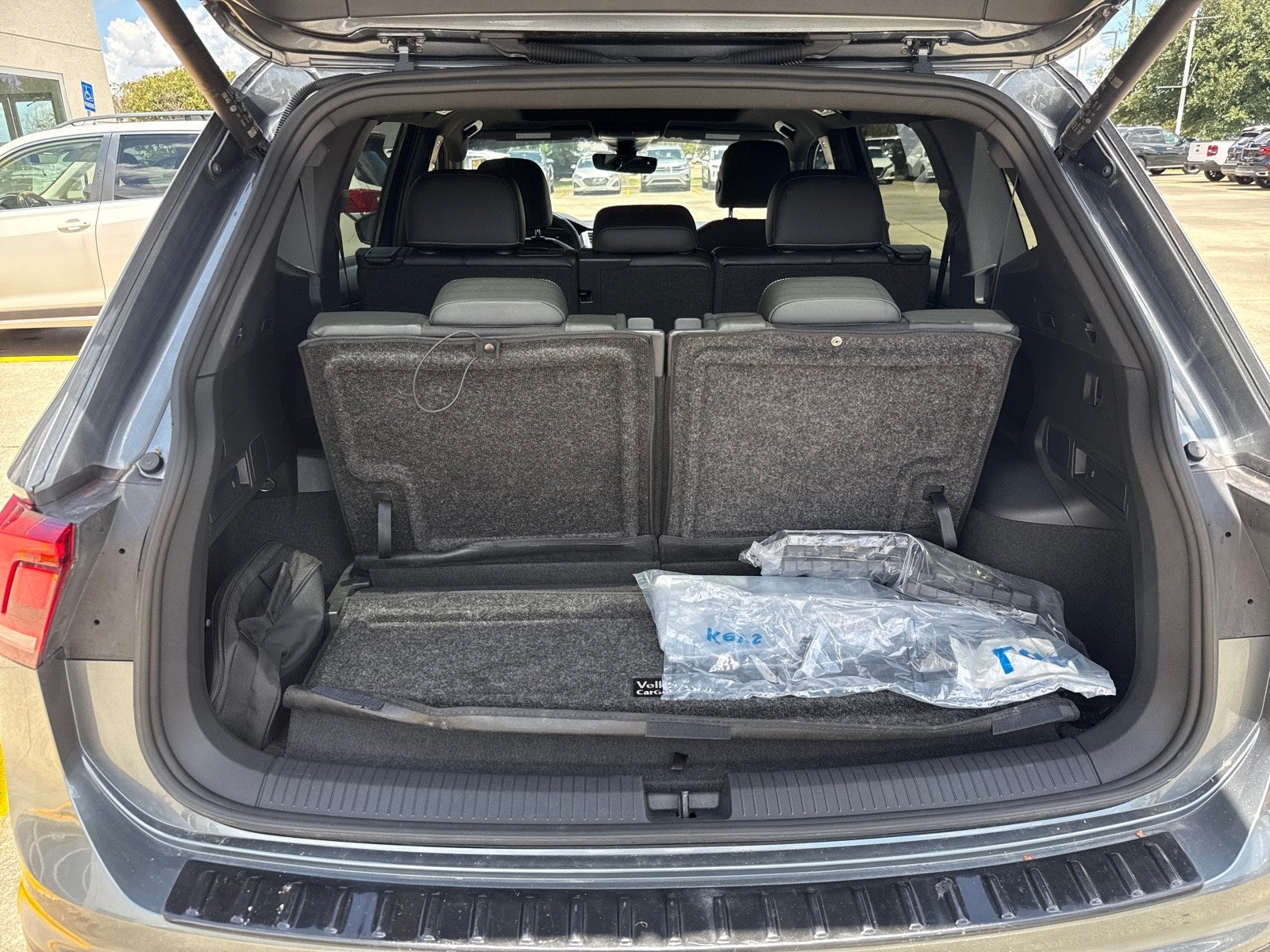 2024 Volkswagen Tiguan 2.0T SE R-Line Black FWD