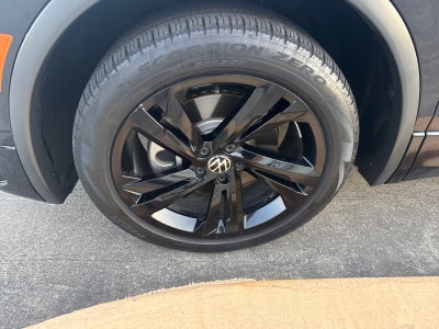 2023 Volkswagen Tiguan 2.0T SE R-Line Black FWD