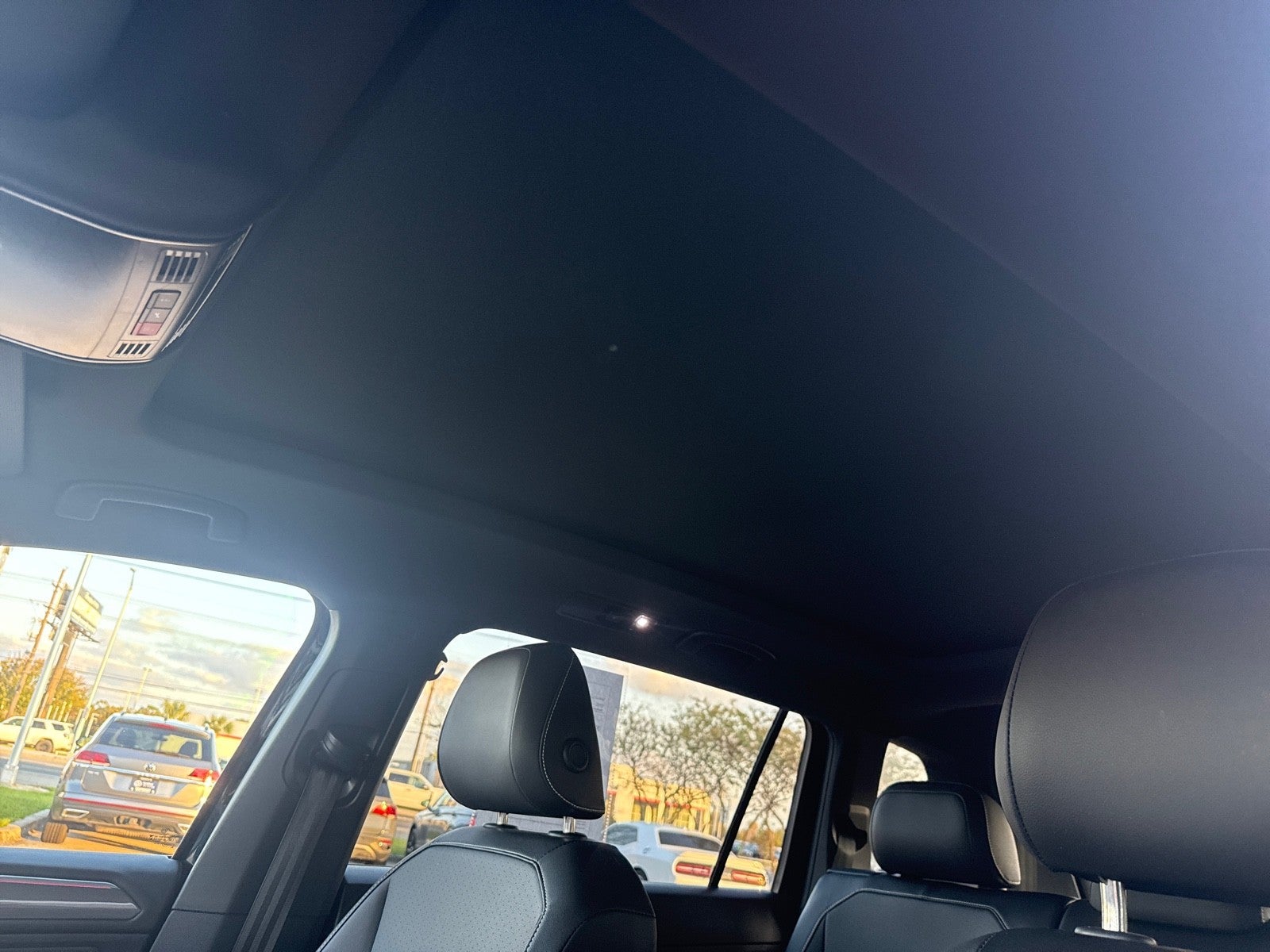 2023 Volkswagen Tiguan 2.0T SE R-Line Black FWD