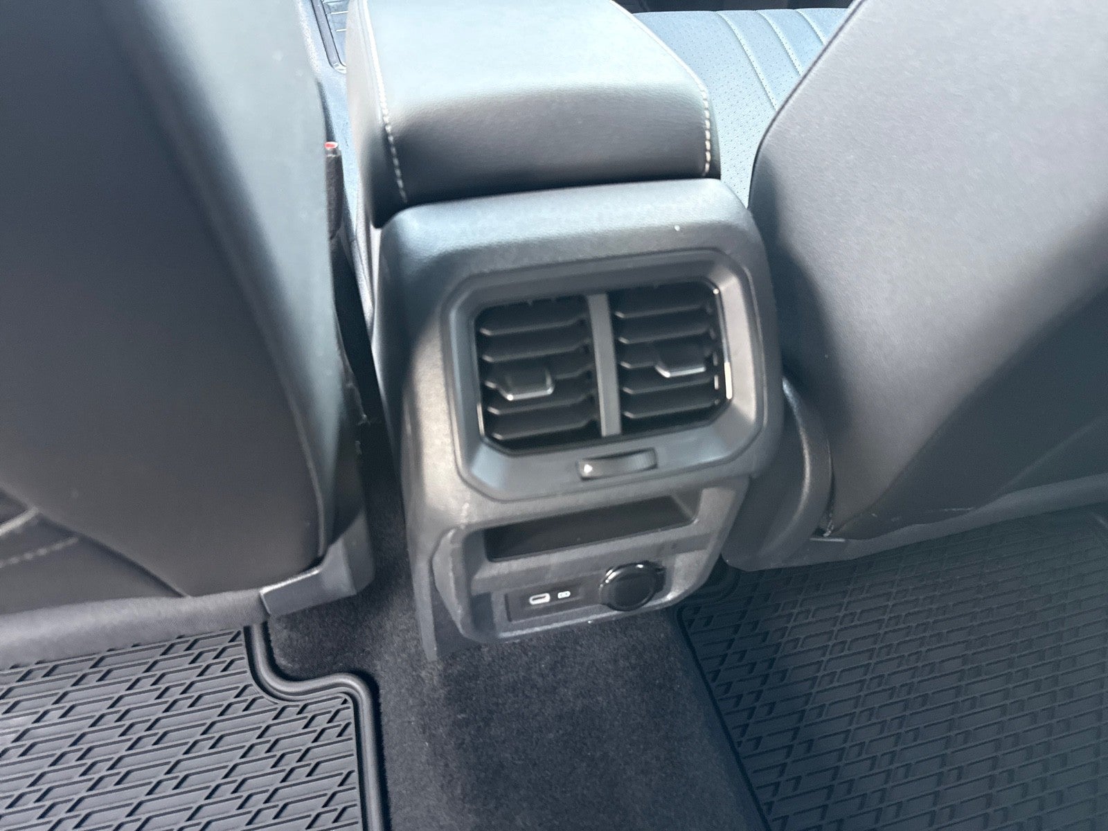 2023 Volkswagen Tiguan 2.0T SE R-Line Black FWD