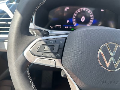2026 Volkswagen Taos SE FWD