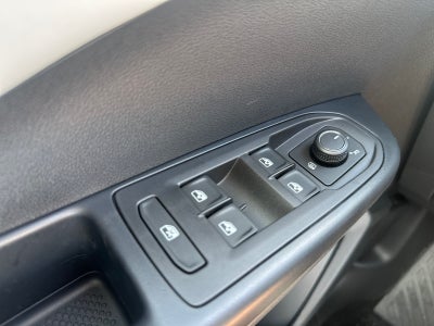 2026 Volkswagen Taos SE FWD