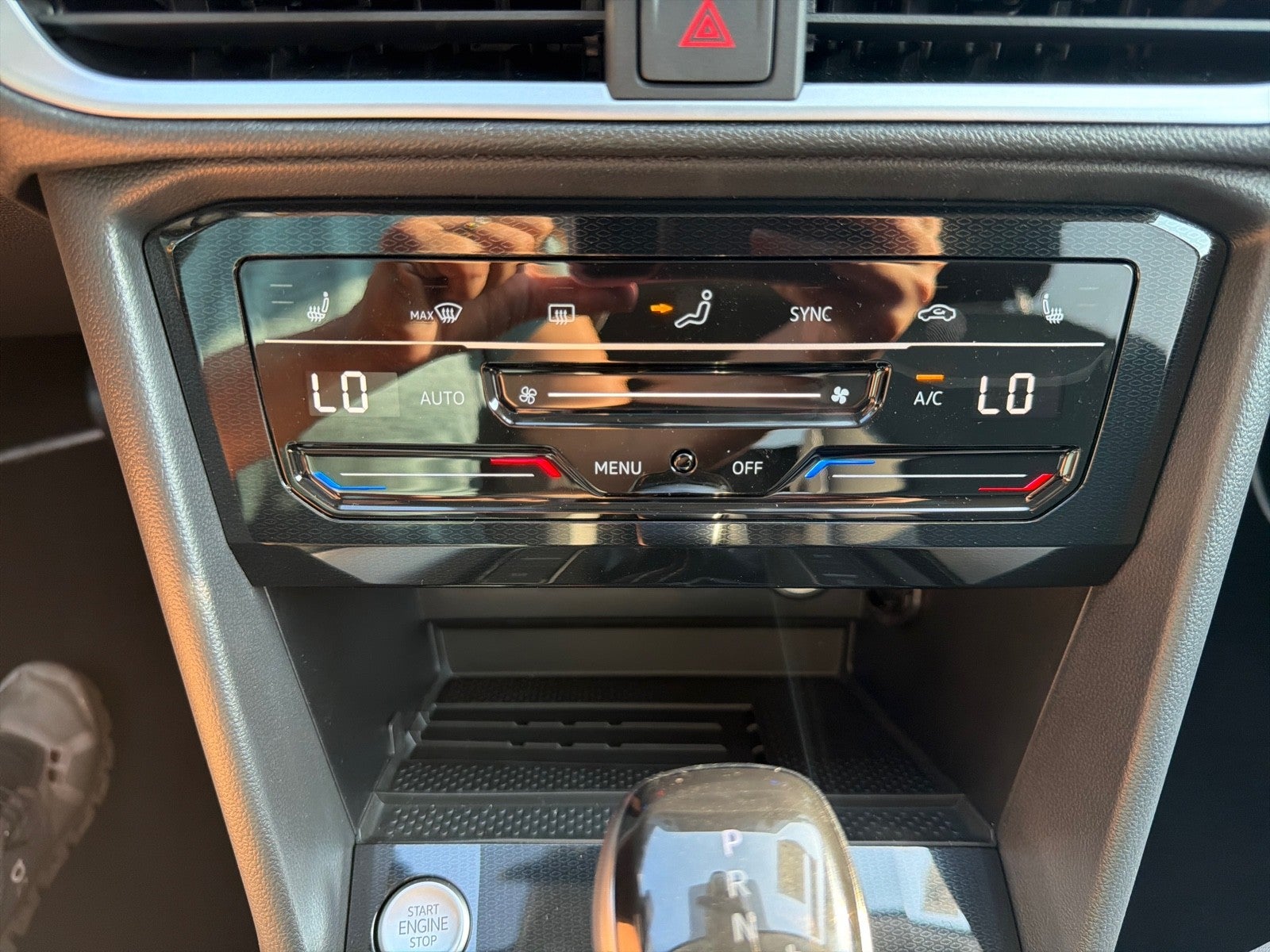 2026 Volkswagen Taos SE FWD