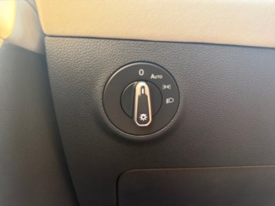 2026 Volkswagen Taos SE FWD