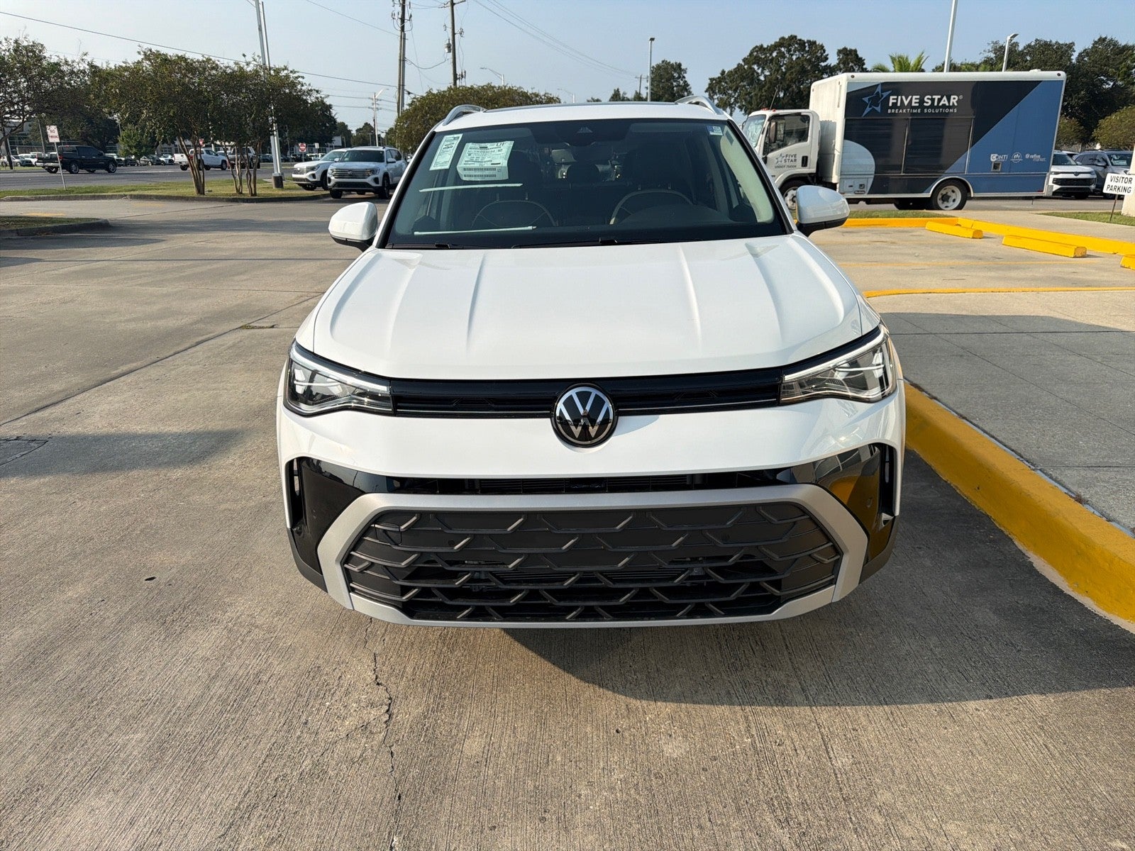 2026 Volkswagen Taos SE FWD