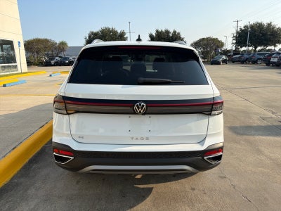2026 Volkswagen Taos SE FWD