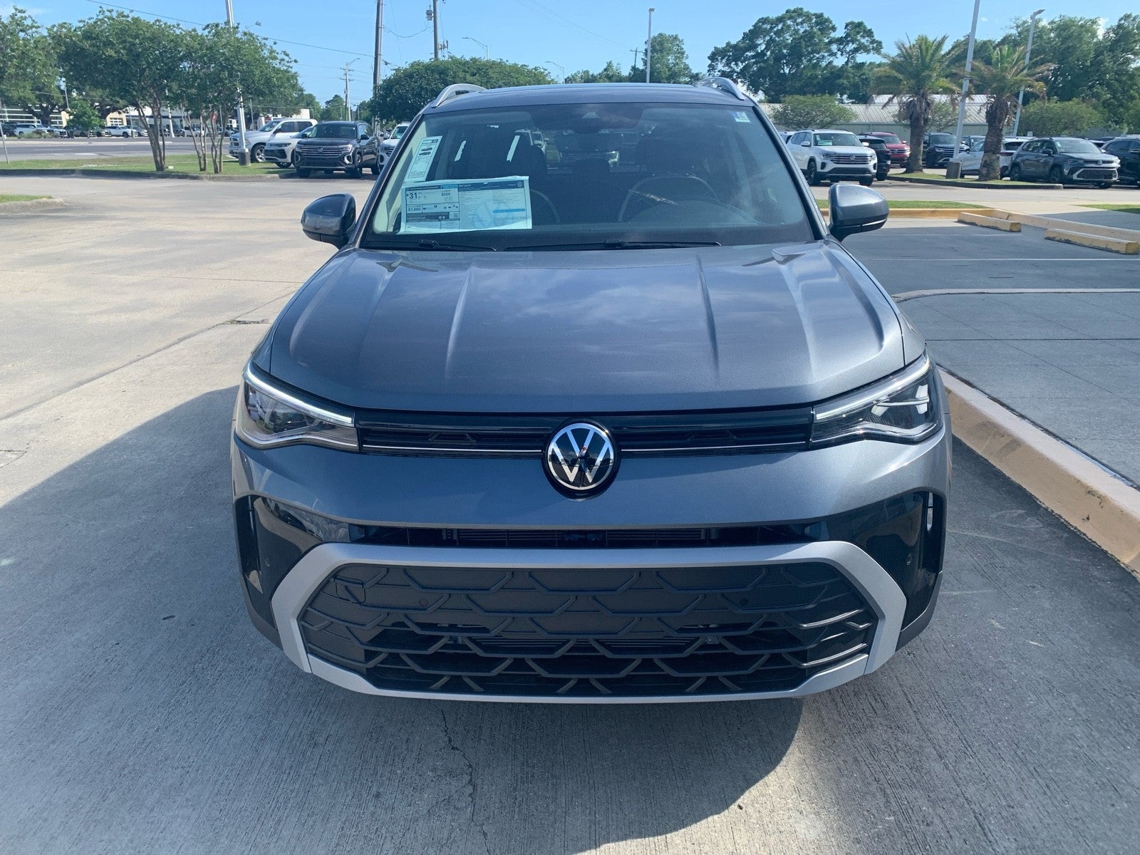 2026 Volkswagen Taos SE FWD