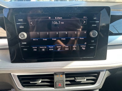 2025 Volkswagen Taos SE FWD