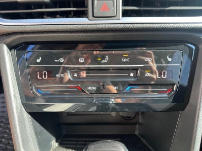 2025 Volkswagen Taos SE FWD