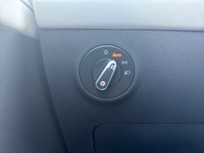 2027 Volkswagen Taos SE FWD