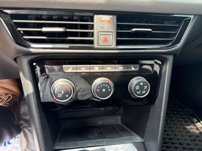 2023 Volkswagen Taos SE FWD
