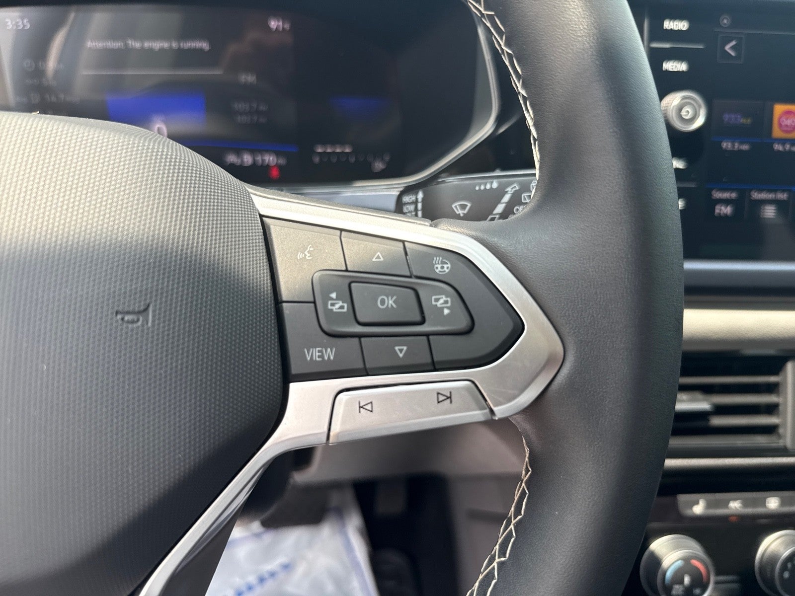 2023 Volkswagen Taos SE FWD