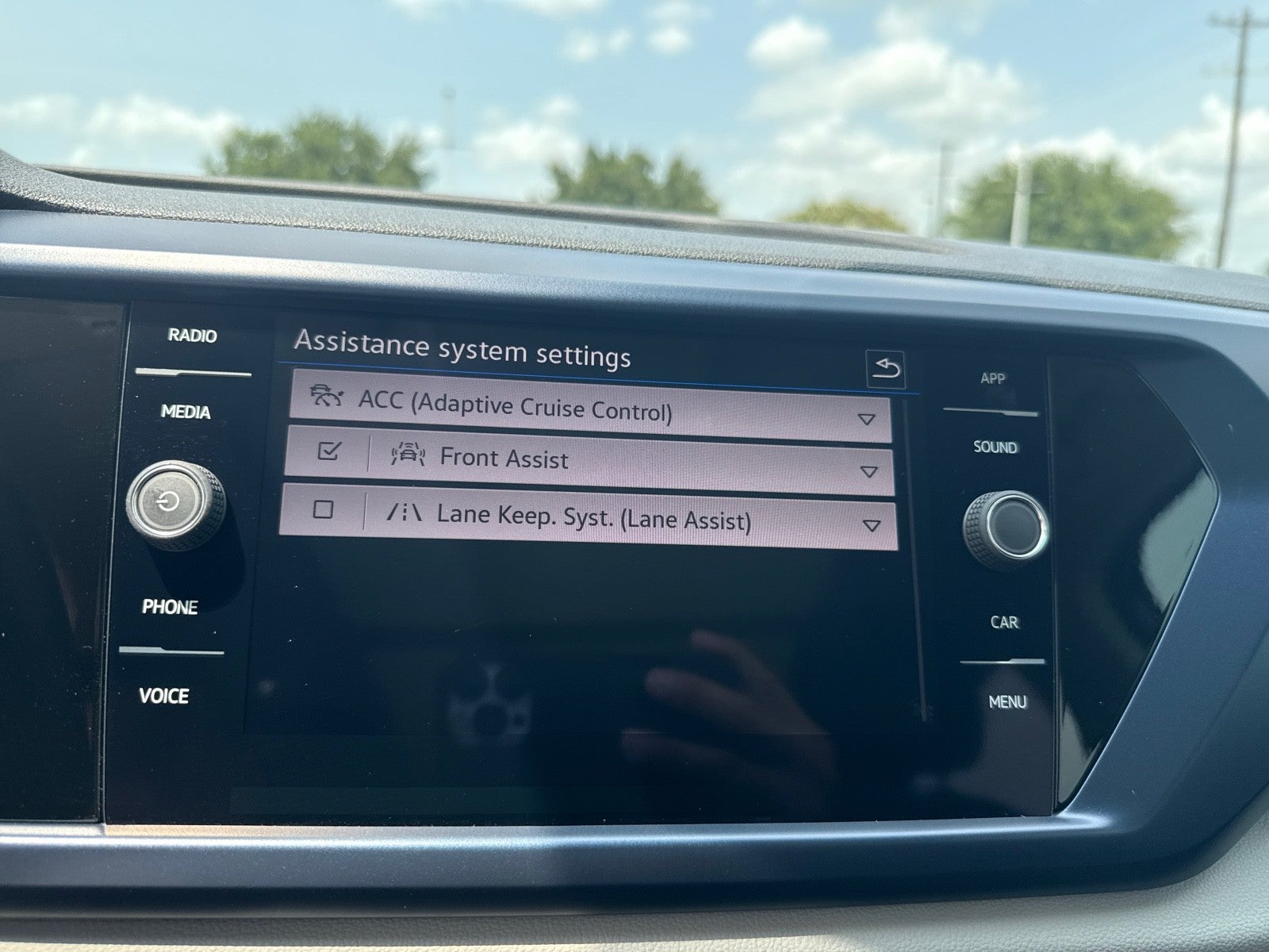 2023 Volkswagen Taos SE FWD