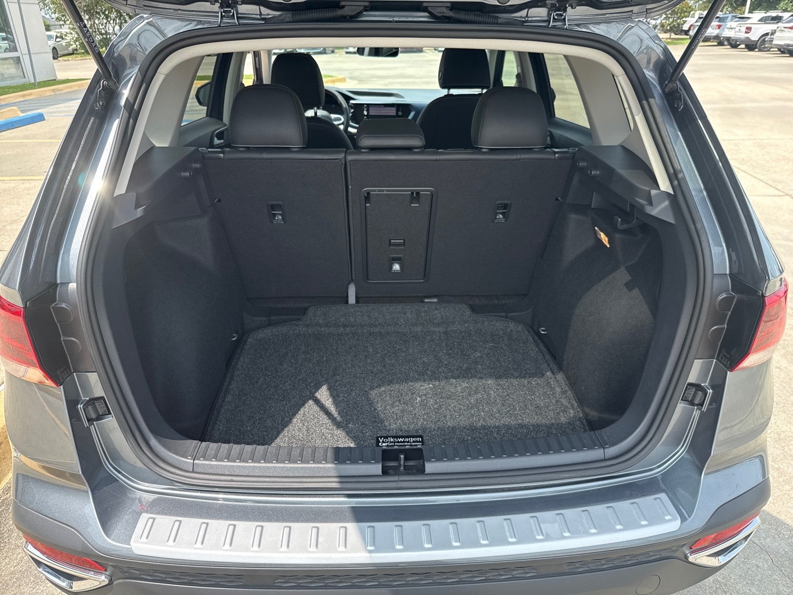 2023 Volkswagen Taos SE FWD
