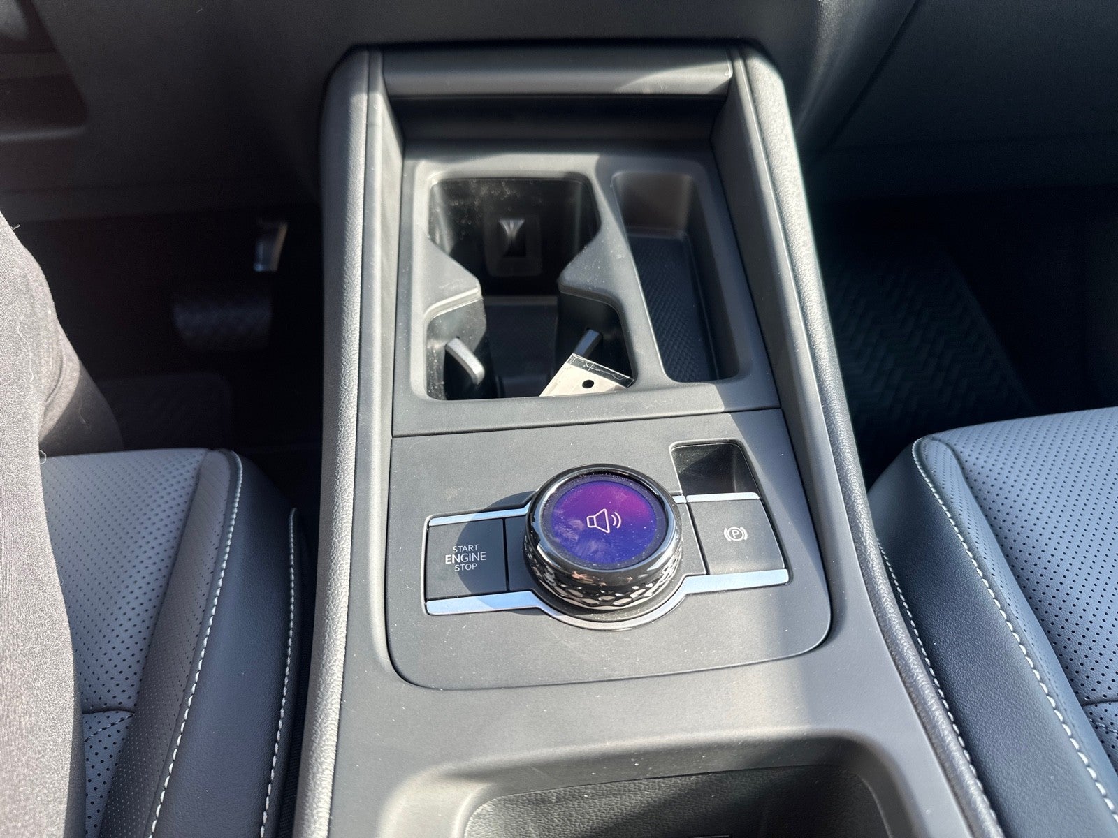 2026 Volkswagen Tiguan 2.0T SE FWD