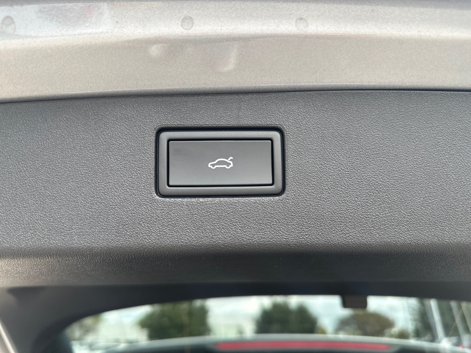 2026 Volkswagen Tiguan 2.0T SE FWD