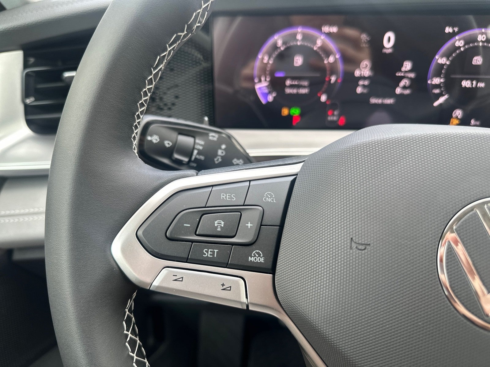 2026 Volkswagen Tiguan 2.0T SE FWD