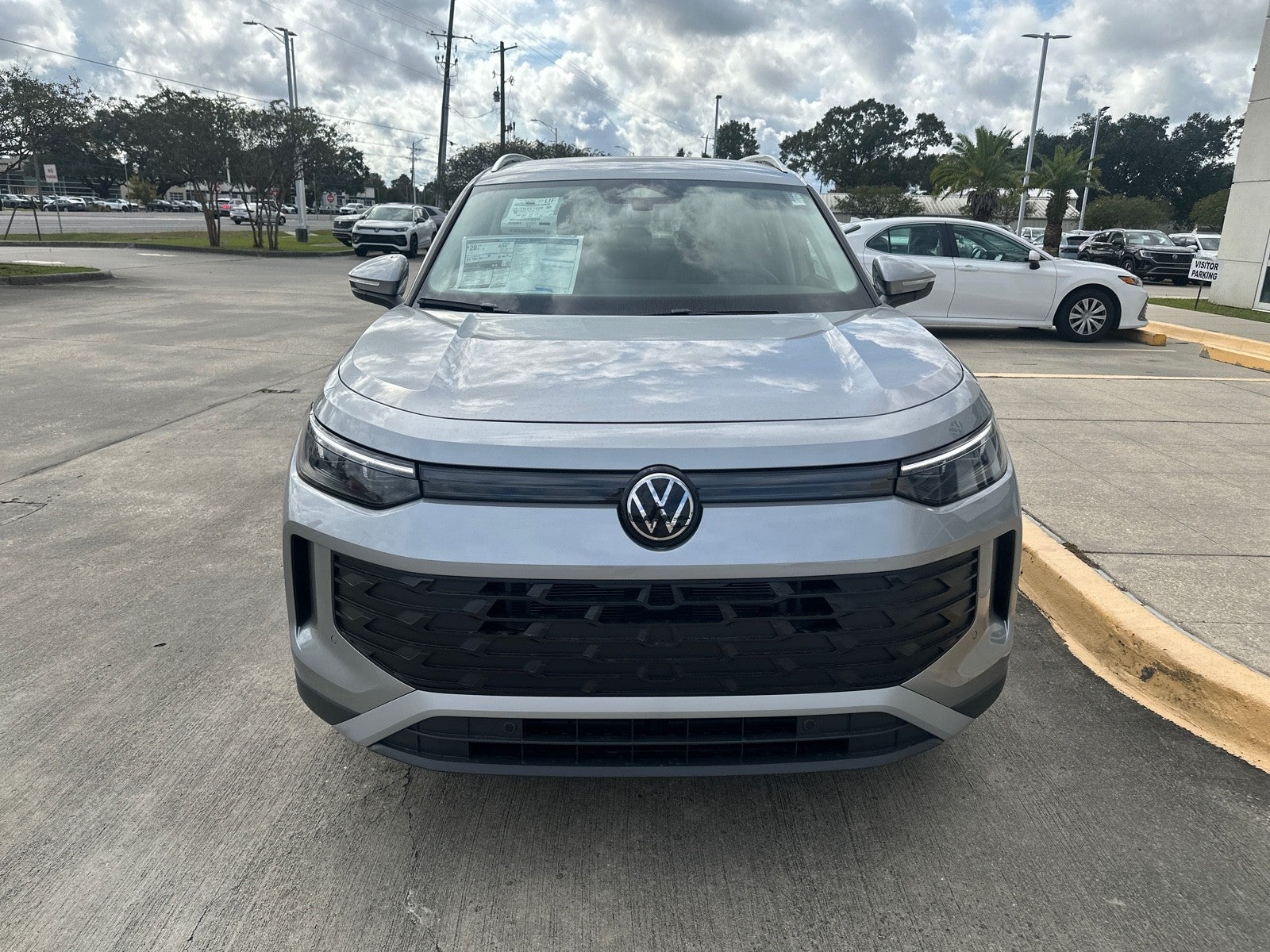 2026 Volkswagen Tiguan 2.0T SE FWD