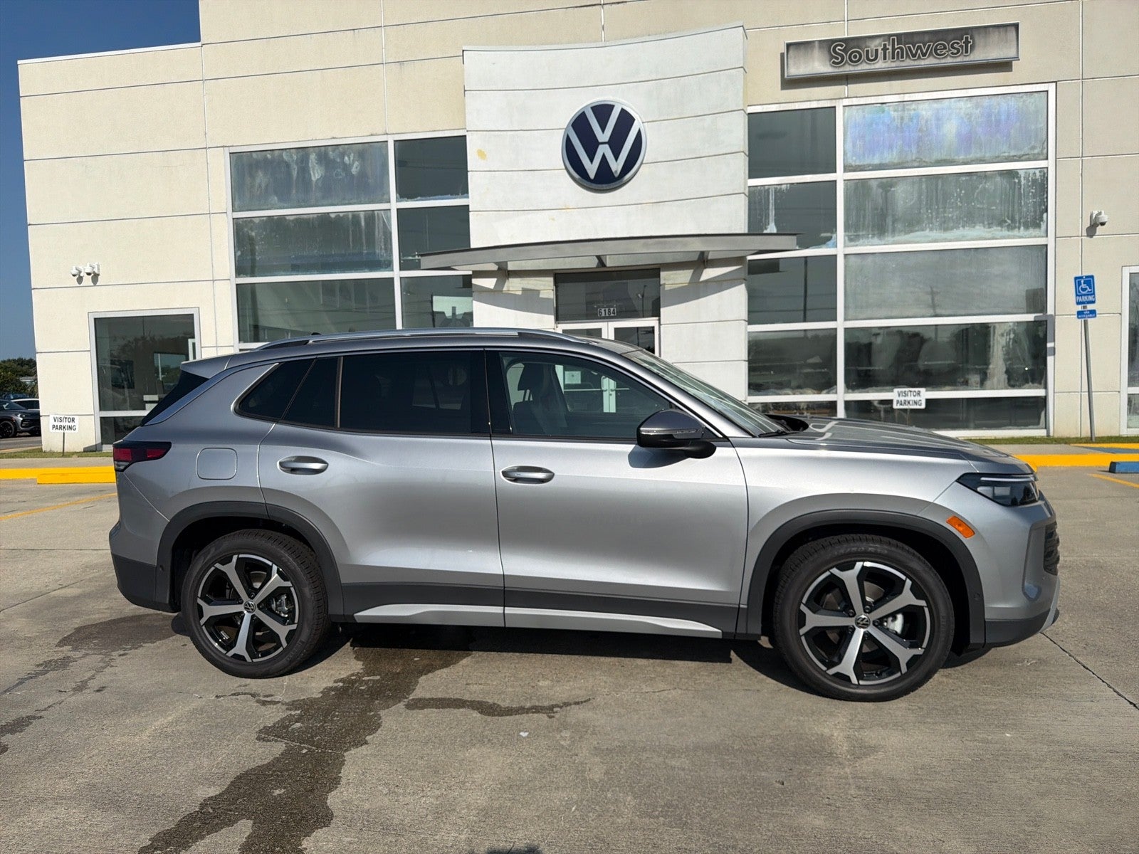 2026 Volkswagen Tiguan SE