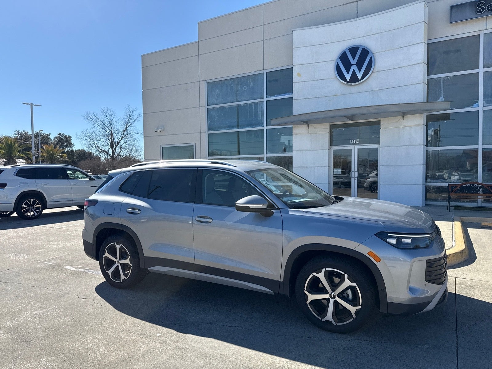 2026 Volkswagen Tiguan 2.0T SE FWD