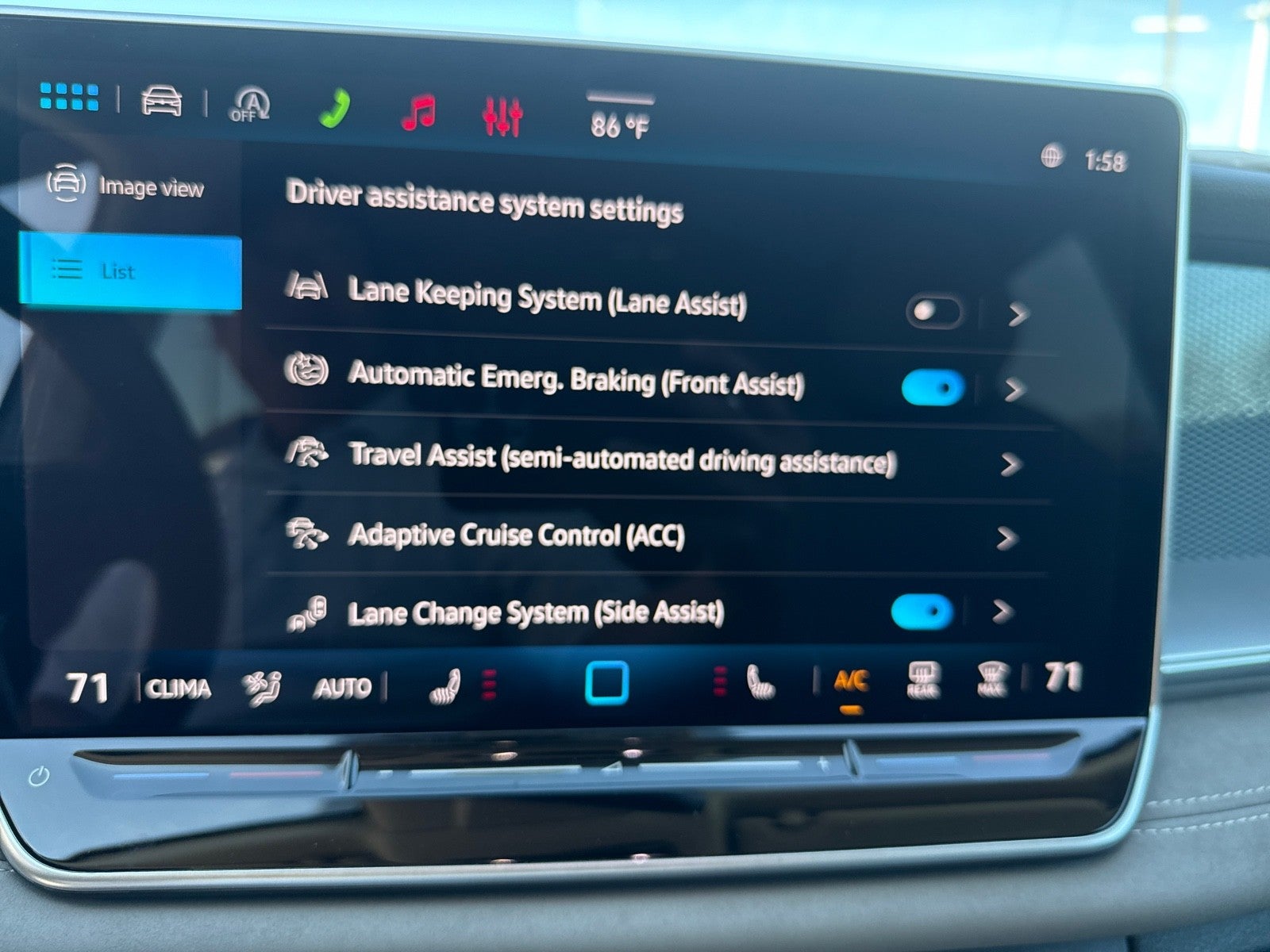 2026 Volkswagen Tiguan 2.0T SE FWD