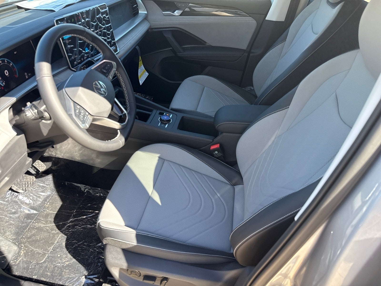 2026 Volkswagen Tiguan 2.0T SE FWD