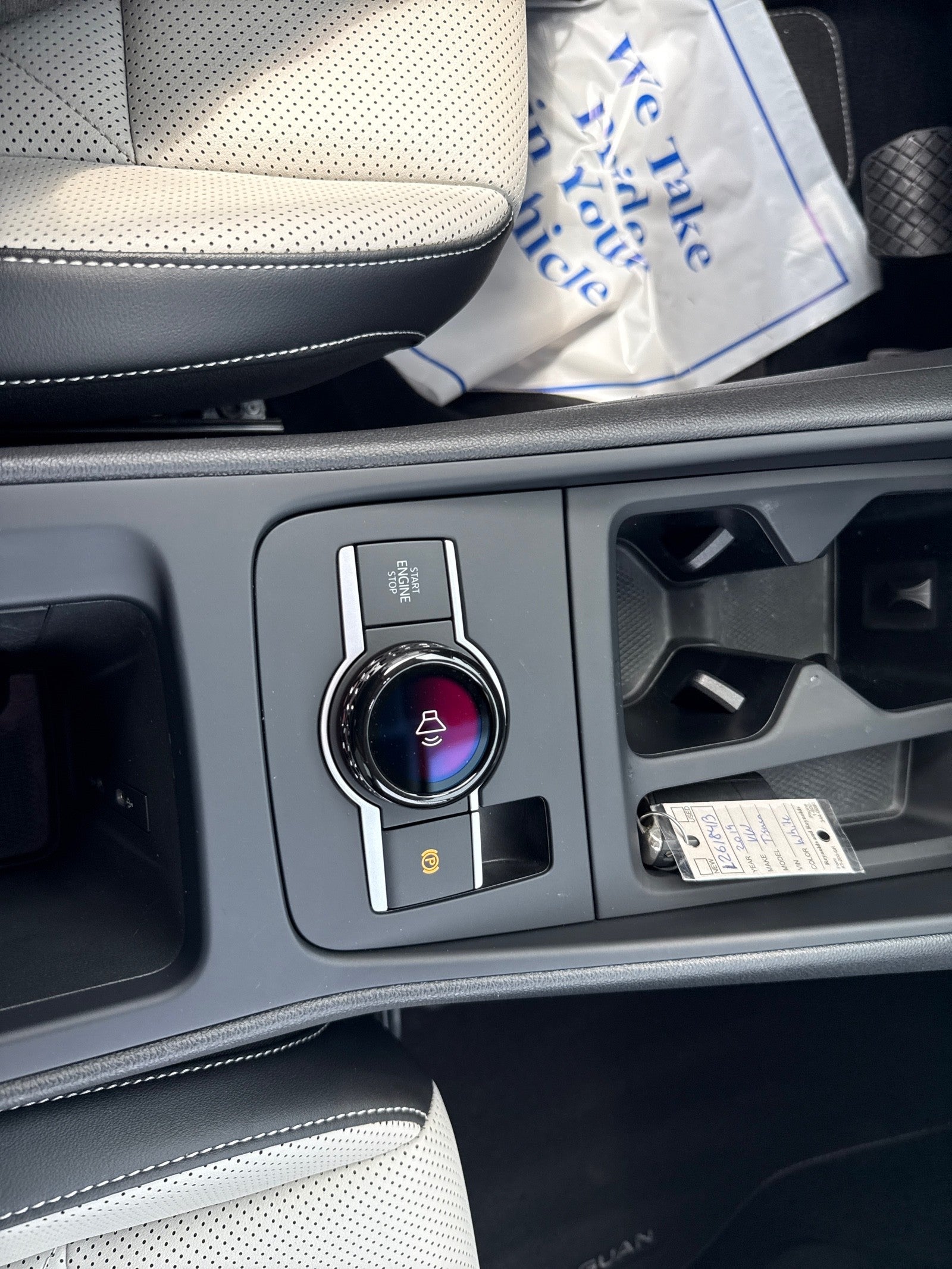 2025 Volkswagen Tiguan 2.0T SE FWD