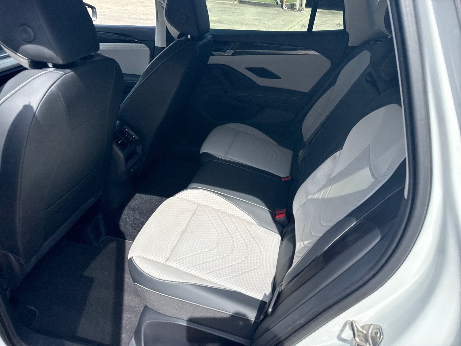 2025 Volkswagen Tiguan 2.0T SE FWD