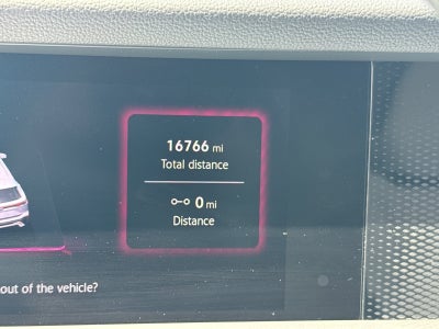 2025 Volkswagen Tiguan 2.0T SE FWD