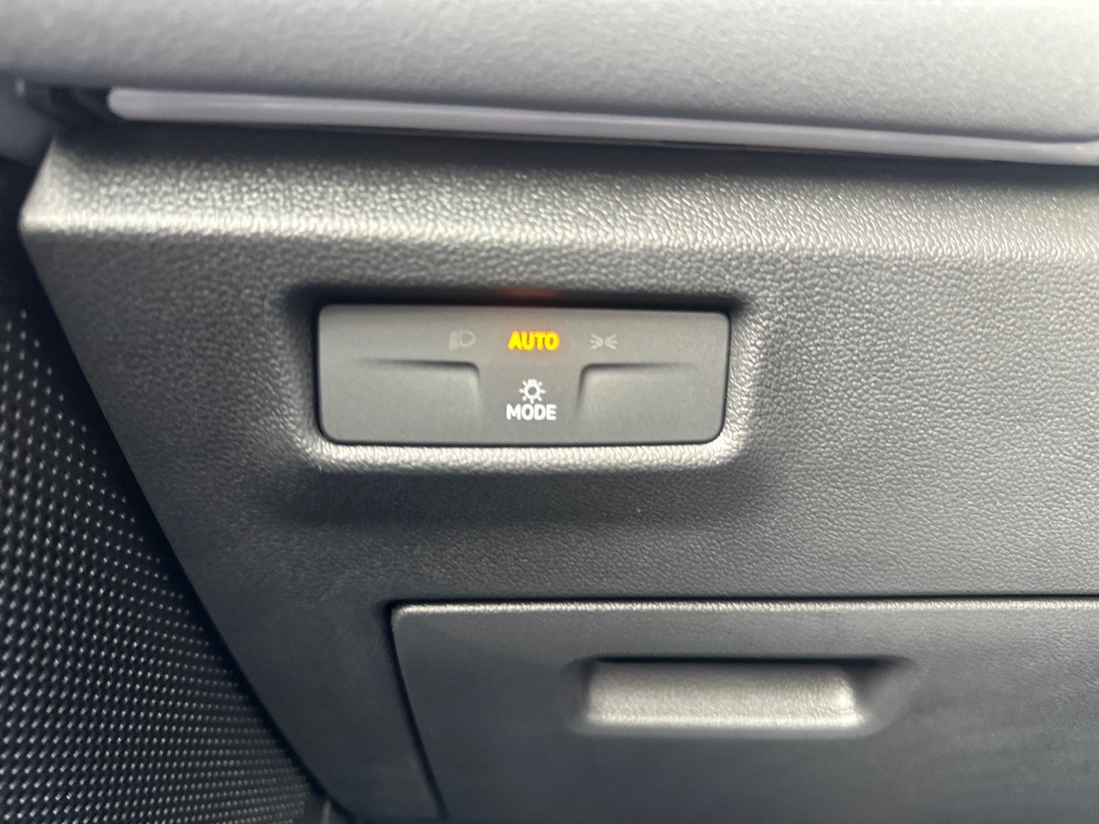 2026 Volkswagen Tiguan 2.0T SE FWD