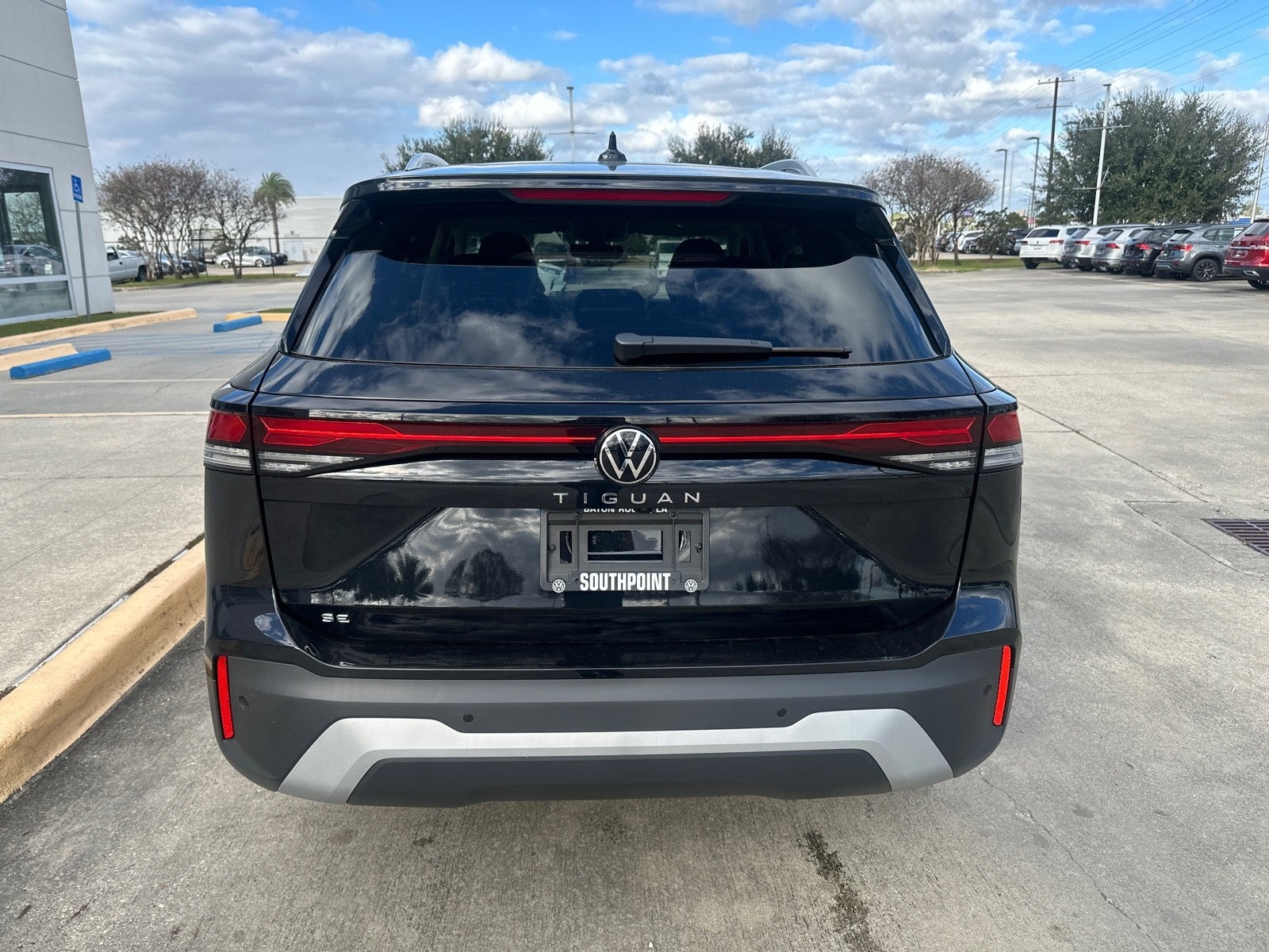 2026 Volkswagen Tiguan 2.0T SE FWD