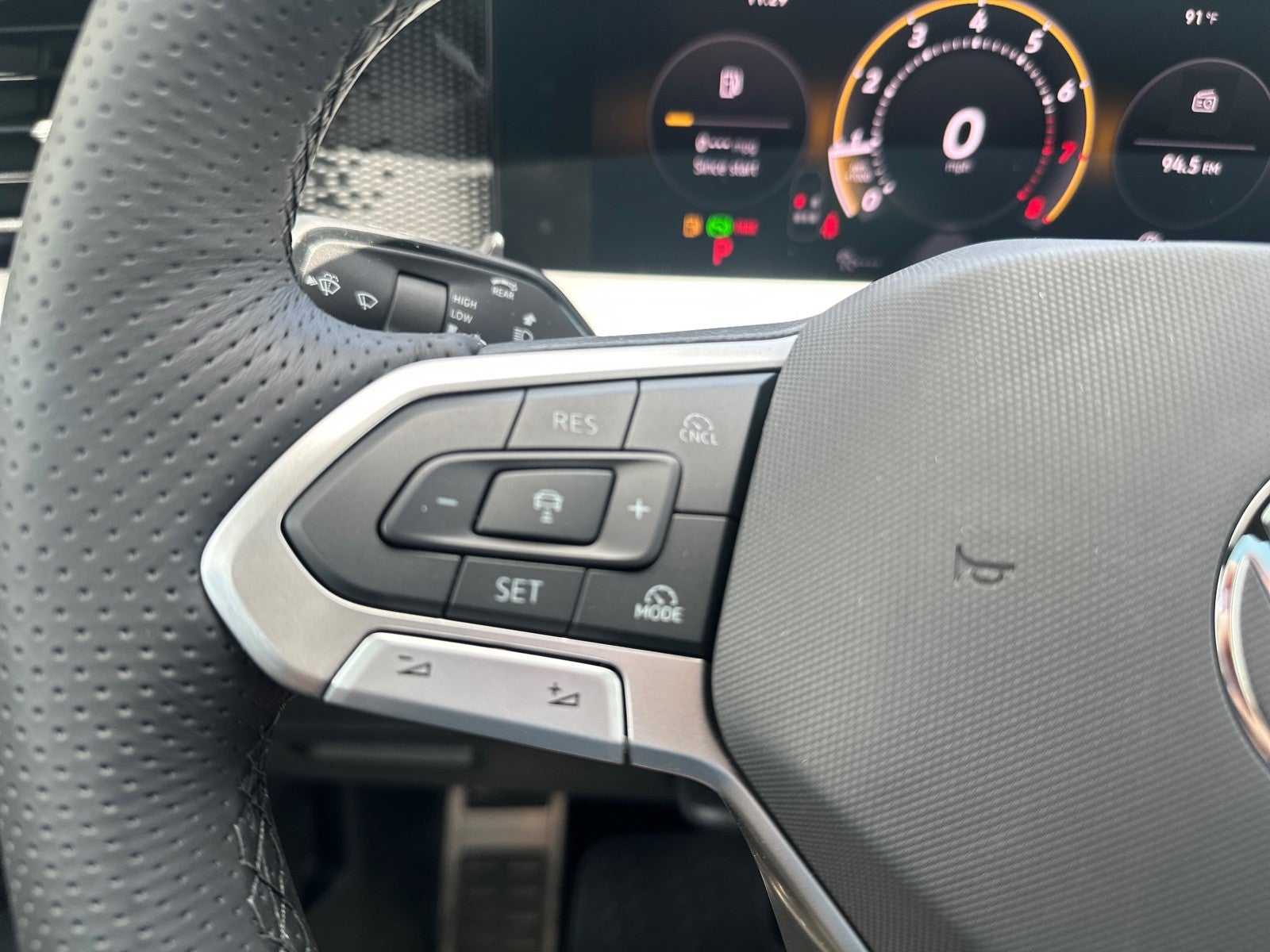 2026 Volkswagen Tiguan SE R-Line Black 4MOTION
