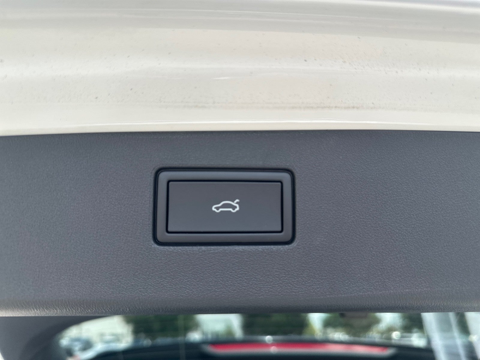 2026 Volkswagen Tiguan SE R-Line Black FWD