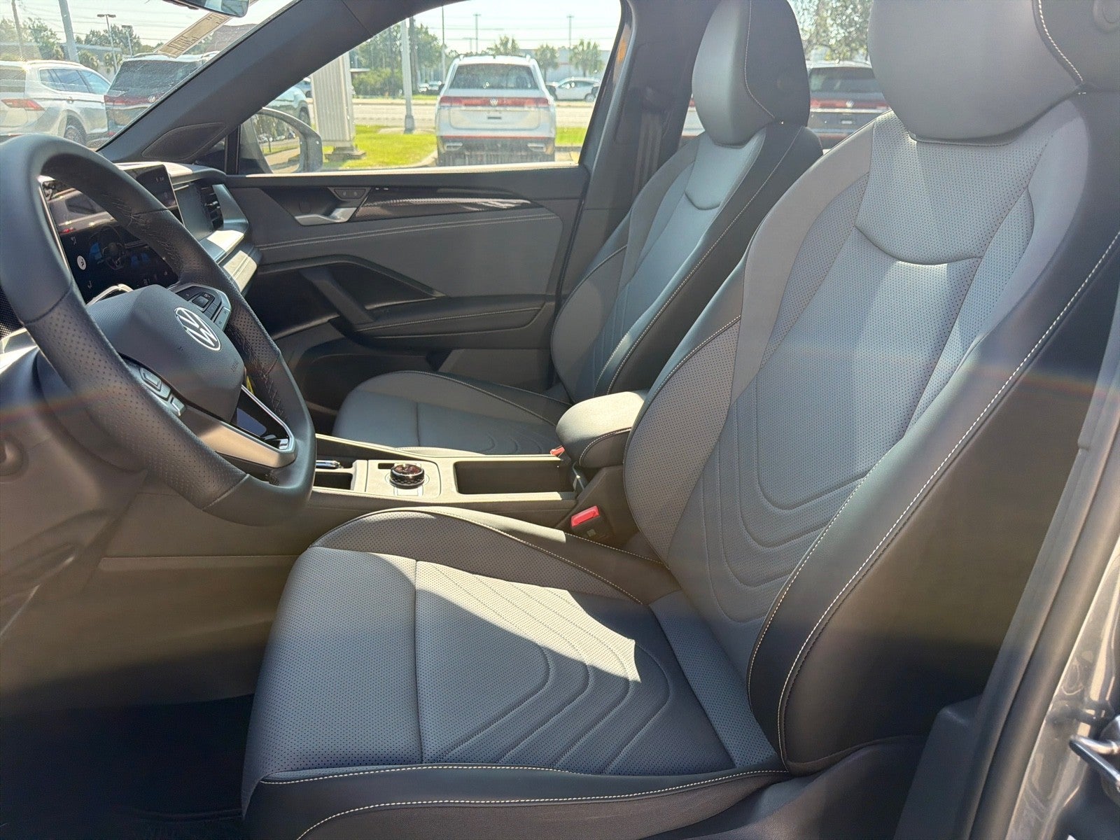 2026 Volkswagen Tiguan SE R-Line Black FWD