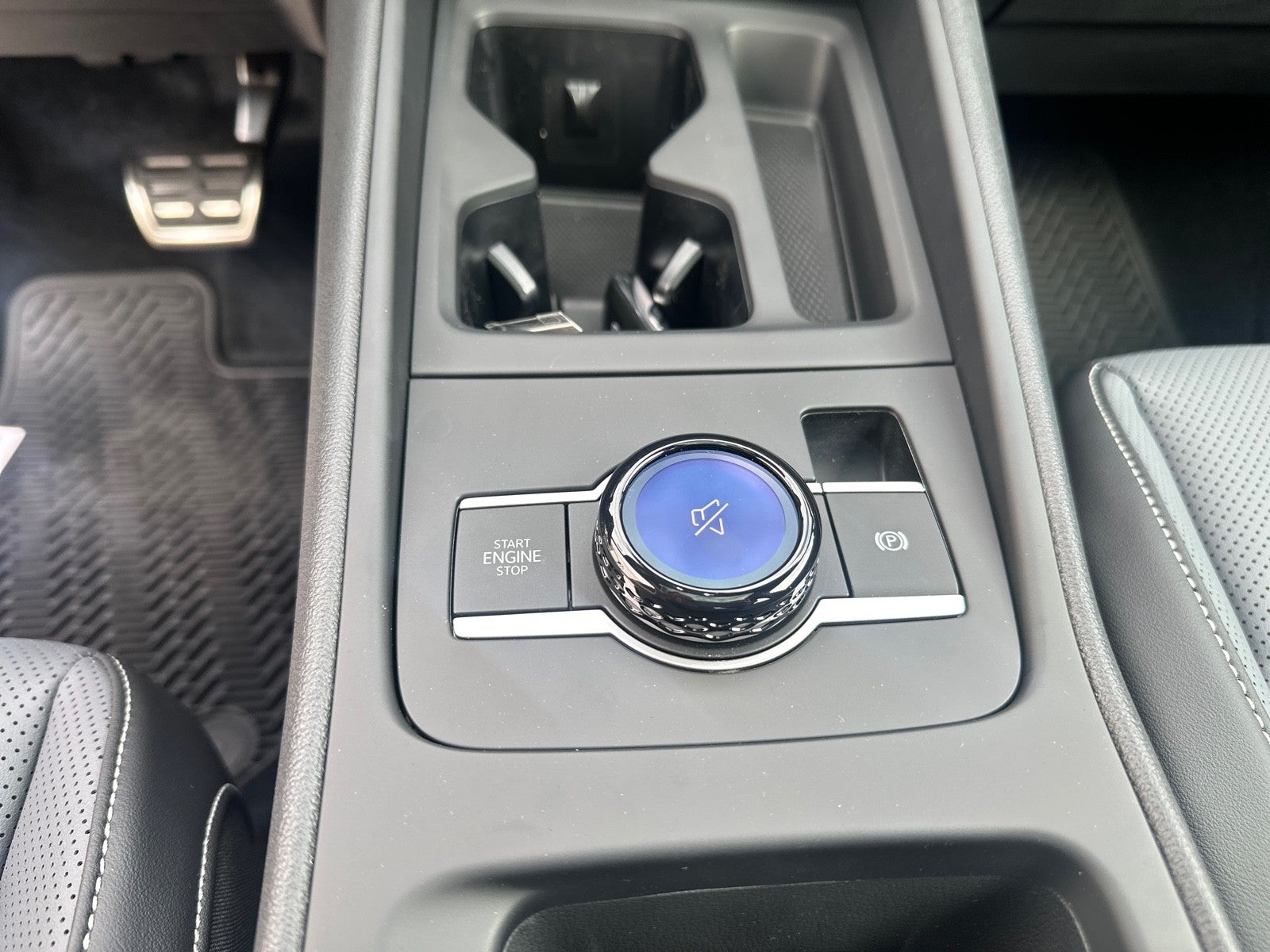 2026 Volkswagen Tiguan 2.0T SE R-Line Black FWD