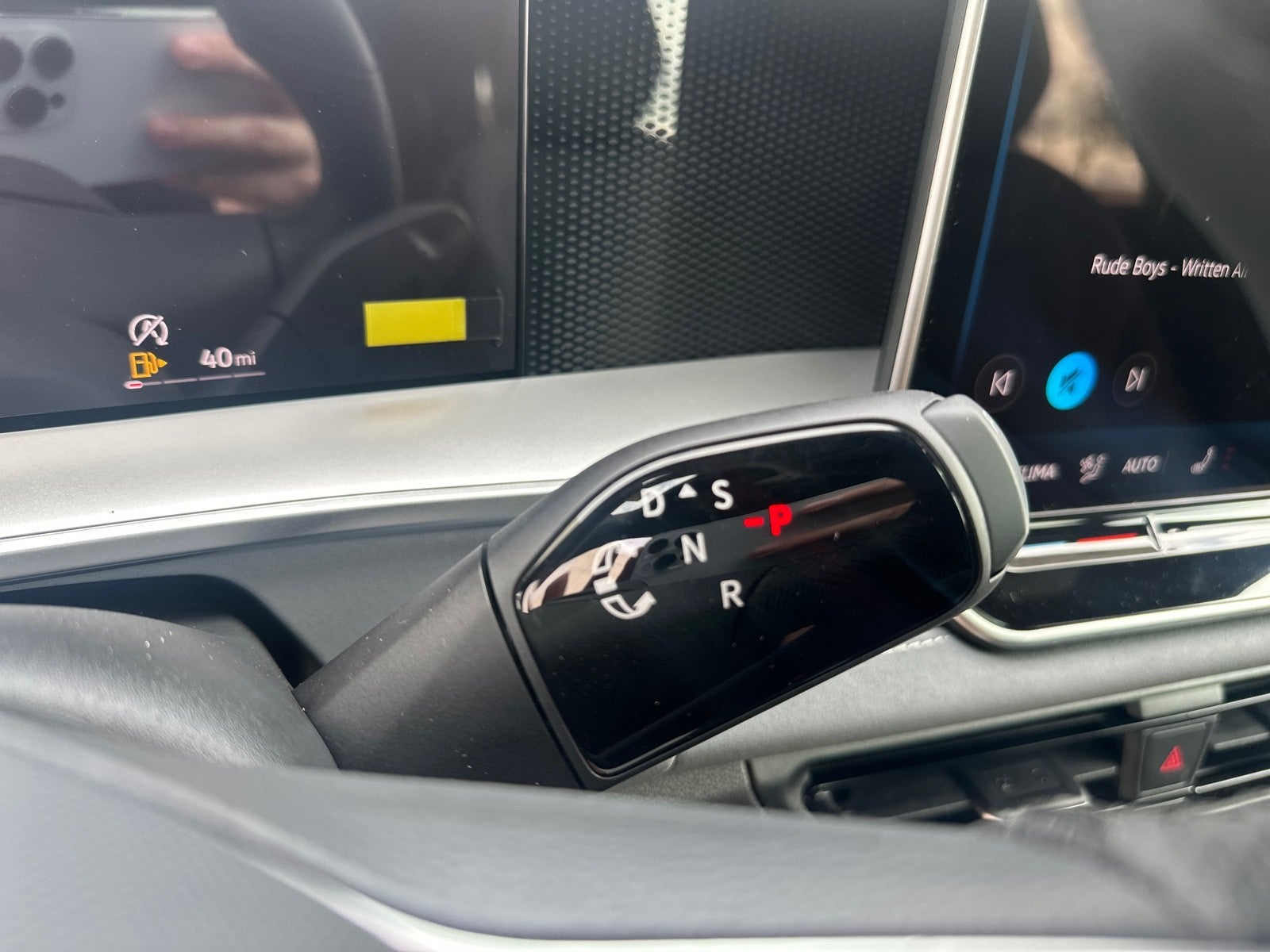 2026 Volkswagen Tiguan 2.0T SE R-Line Black FWD