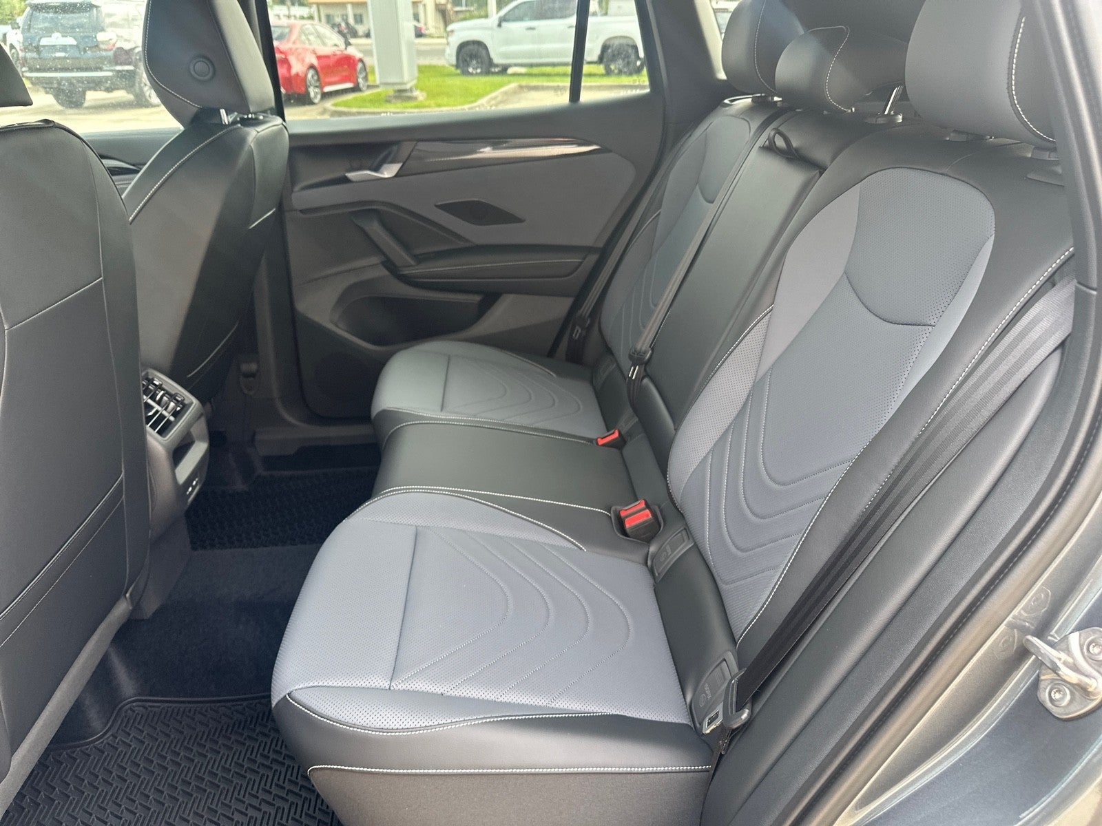 2026 Volkswagen Tiguan 2.0T SE R-Line Black FWD