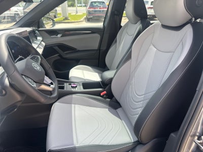 2026 Volkswagen Tiguan SE R-Line Black FWD