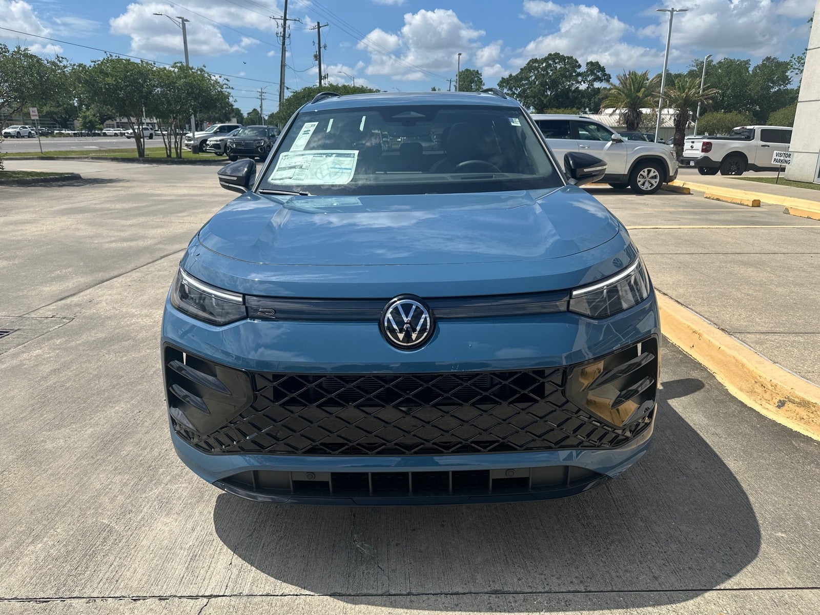 2026 Volkswagen Tiguan 2.0T SE R-Line Black FWD