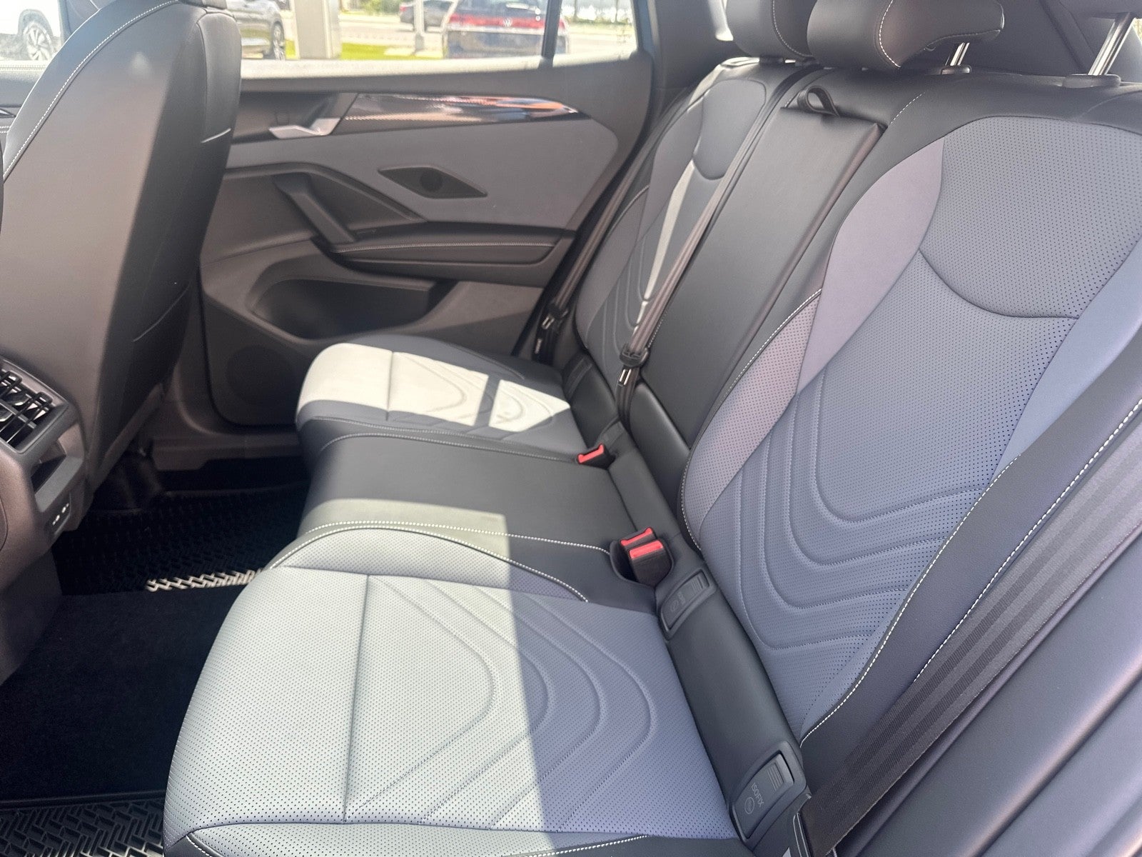 2026 Volkswagen Tiguan 2.0T SE R-Line Black FWD