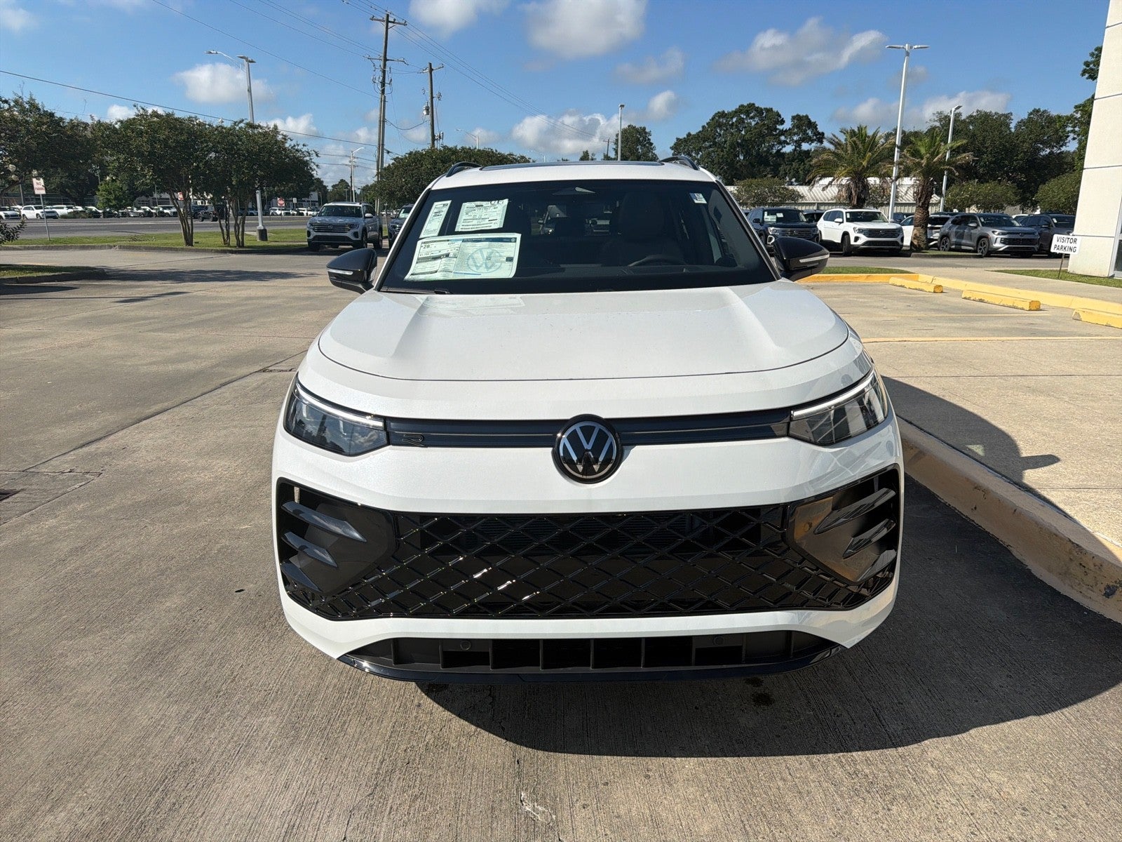 2026 Volkswagen Tiguan SE R-Line Black FWD