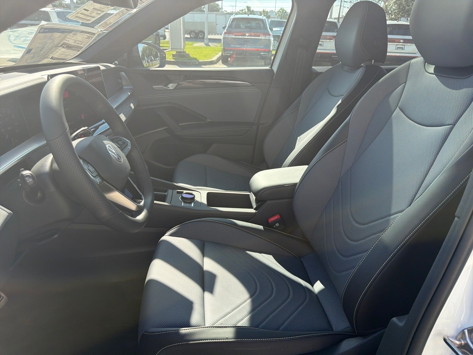 2026 Volkswagen Tiguan SE R-Line Black FWD
