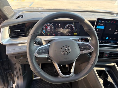 2026 Volkswagen Tiguan SE R-Line Black FWD
