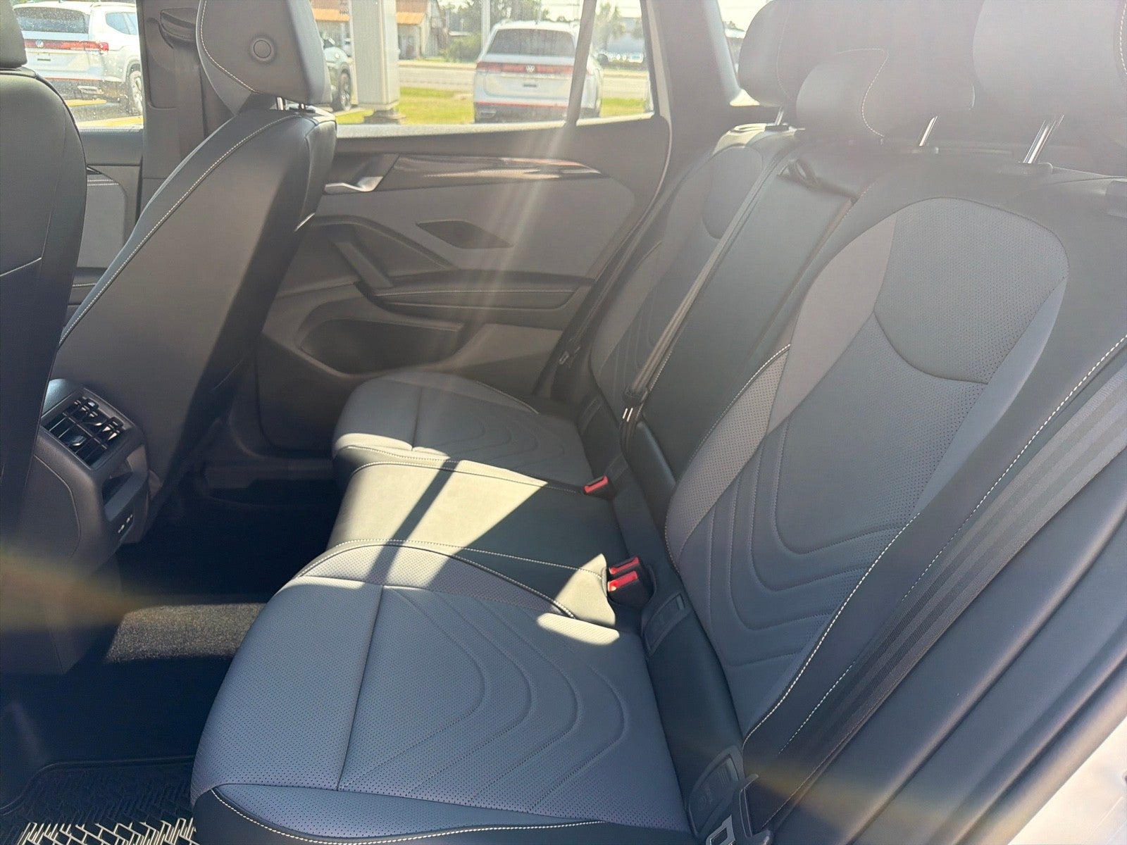 2026 Volkswagen Tiguan SE R-Line Black FWD