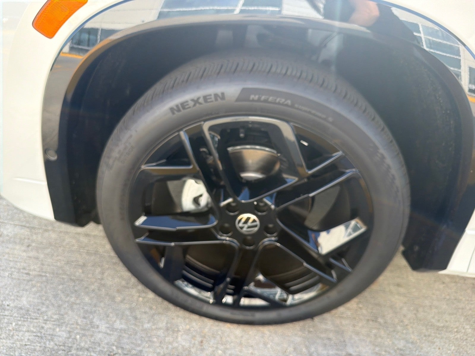 2026 Volkswagen Tiguan SE R-Line Black FWD